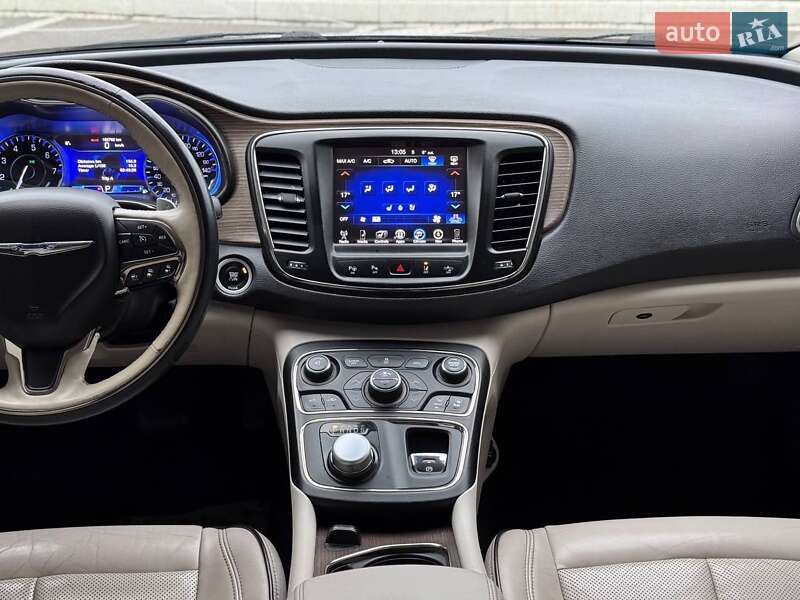 Седан Chrysler 200 2014 в Києві