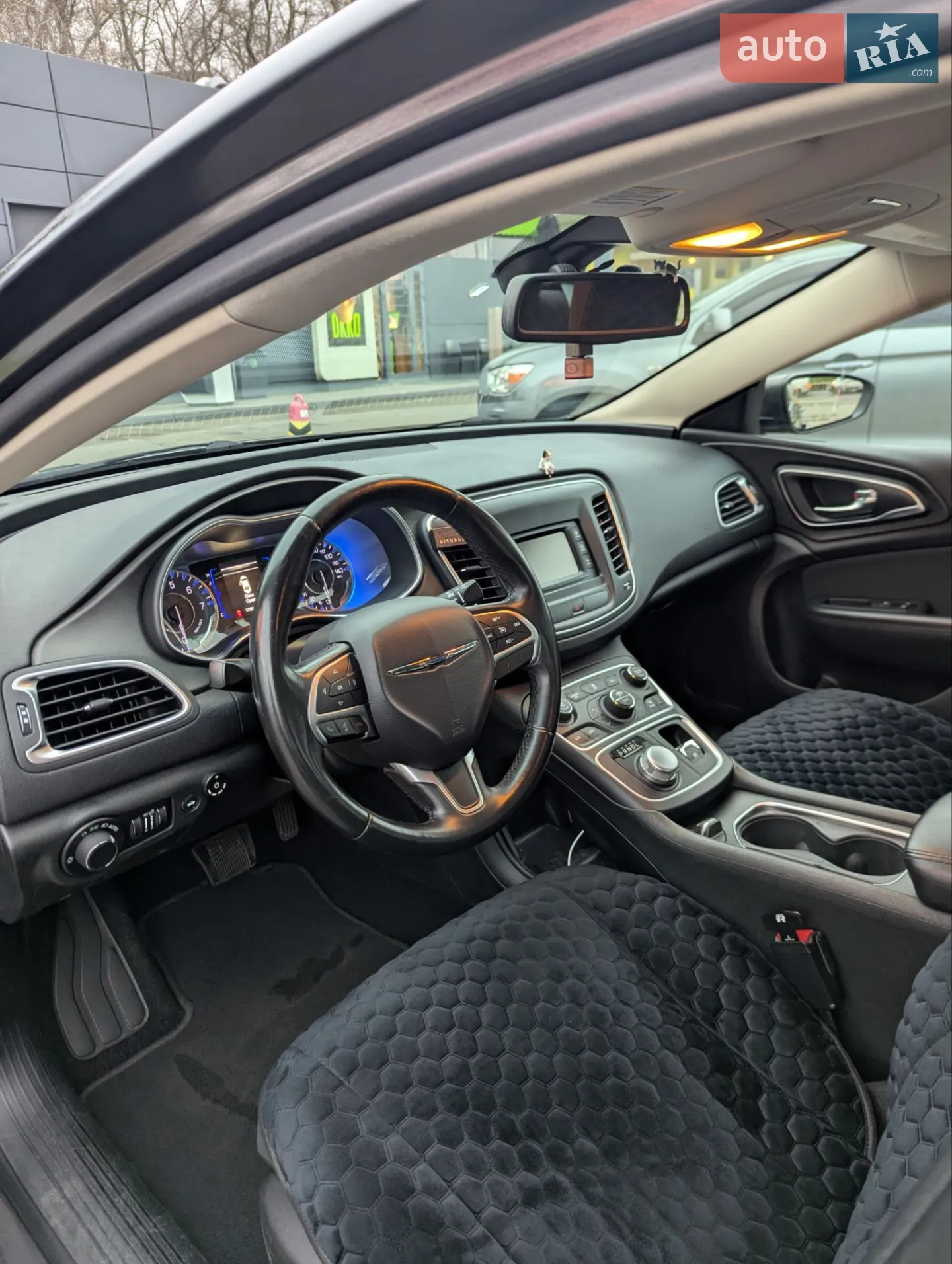 2014 Chrysler 200 - мініатюра 9