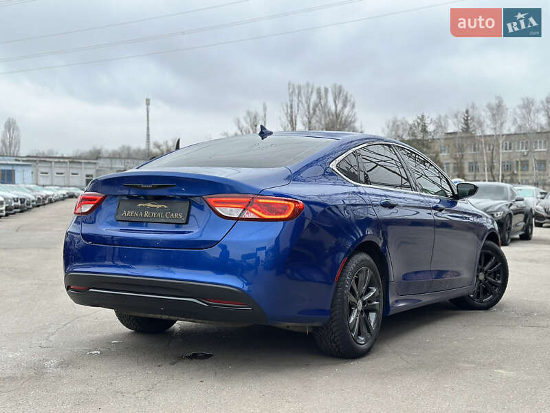 Седан Chrysler 200 2016 в Харкові