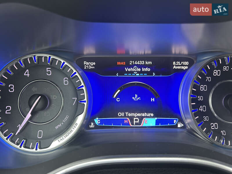 Седан Chrysler 200 2014 в Чернівцях