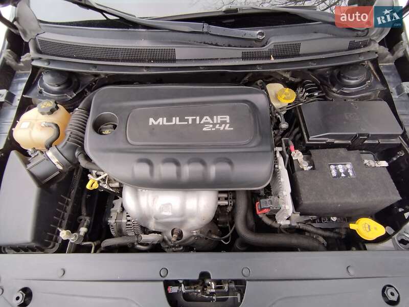 Седан Chrysler 200 2016 в Житомире фото 12 Седан Chrysler 200 2016 в Житомире