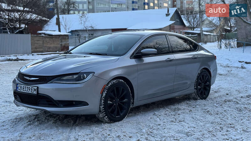 Седан Chrysler 200 2015 в Чернигове