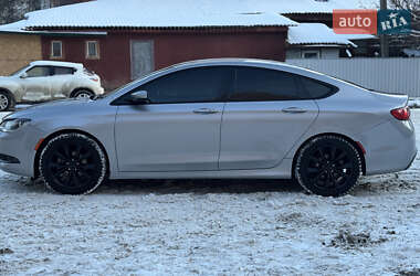 Седан Chrysler 200 2015 в Чернігові