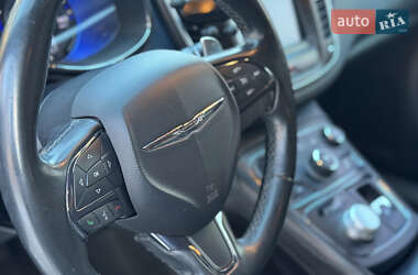 Седан Chrysler 200 2015 в Чернігові