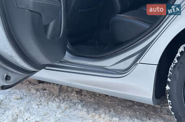 Седан Chrysler 200 2015 в Чернігові