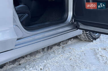 Седан Chrysler 200 2015 в Чернігові