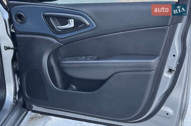 Седан Chrysler 200 2015 в Чернігові