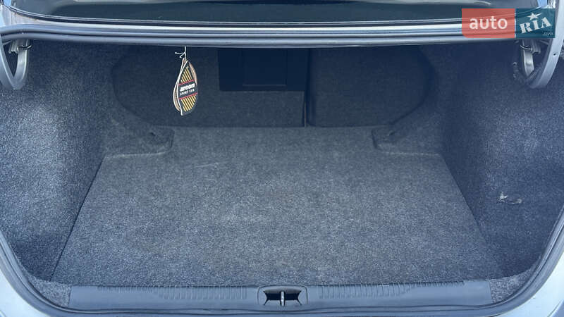 Седан Chrysler 200 2015 в Чернигове