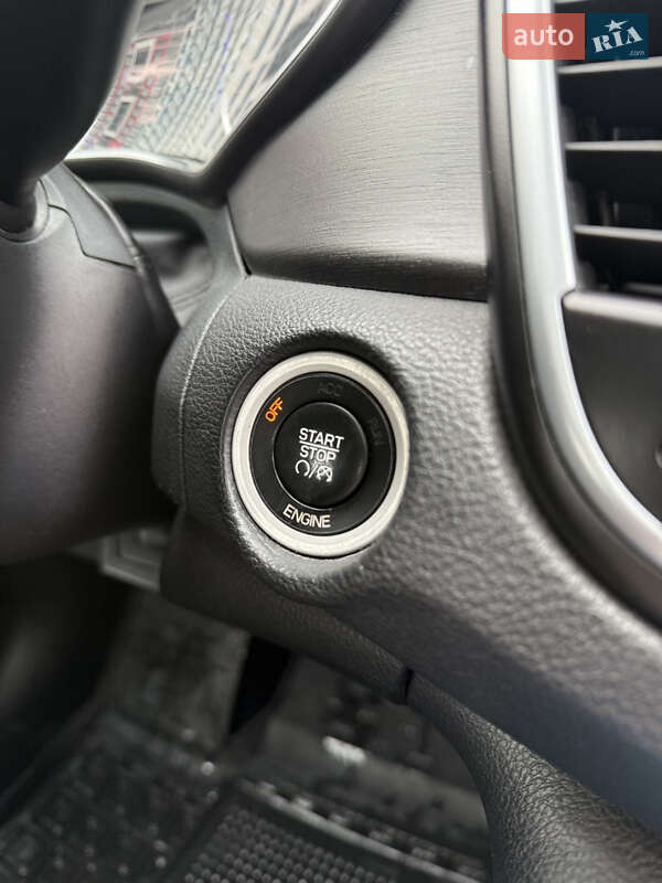 Седан Chrysler 200 2015 в Києві фото 14 Седан Chrysler 200 2015 в Києві