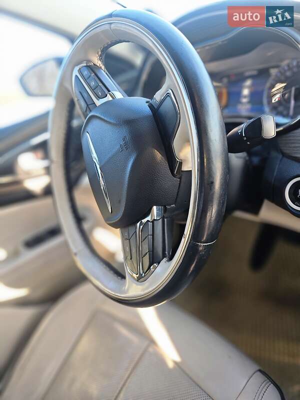 Седан Chrysler 200 2014 в Києві фото 25 Седан Chrysler 200 2014 в Києві