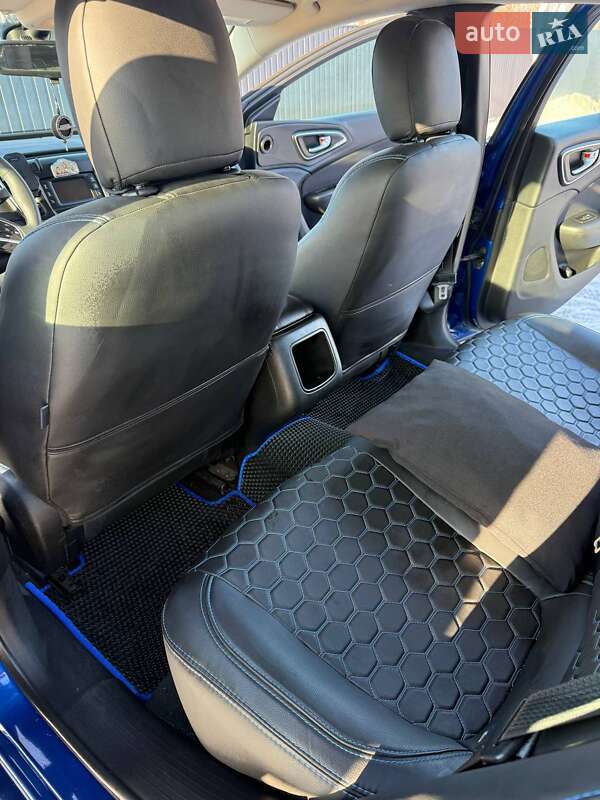 Седан Chrysler 200 2015 в Вінниці