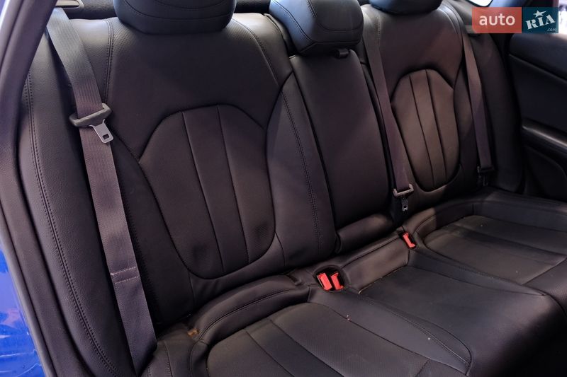 Седан Chrysler 200 2015 в Одесі