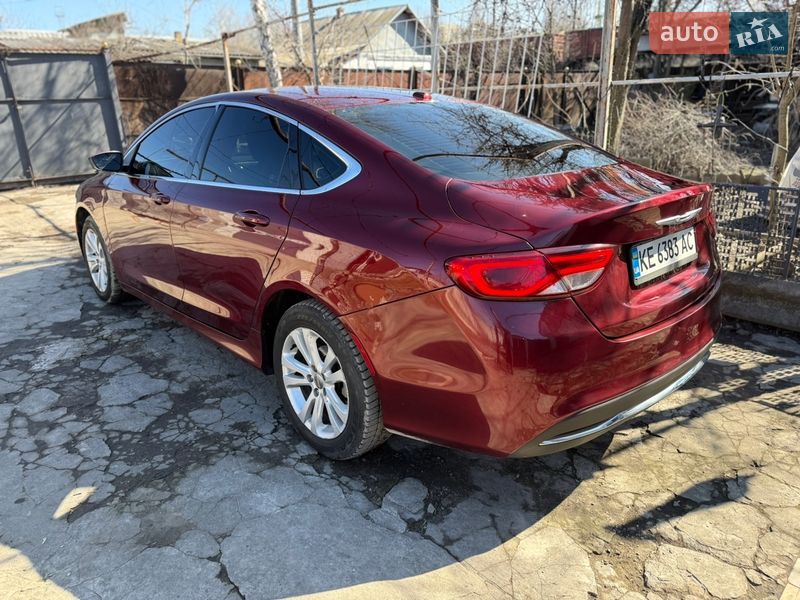 Седан Chrysler 200 2015 в Днепре
