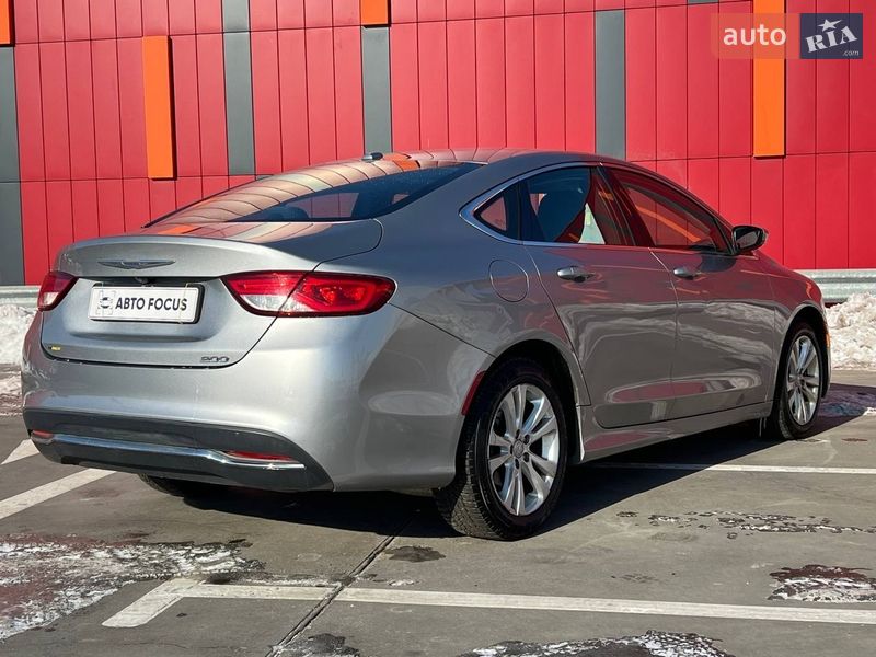 Седан Chrysler 200 2014 в Киеве