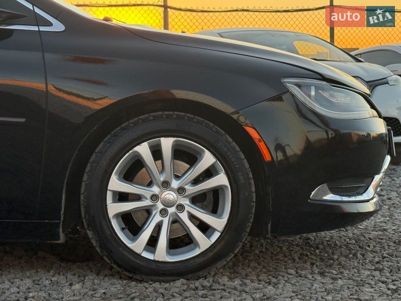 Седан Chrysler 200 2014 в Виннице