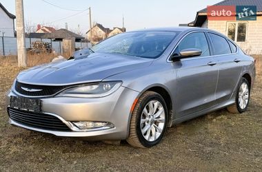 Седан Chrysler 200 2015 в Черкасах