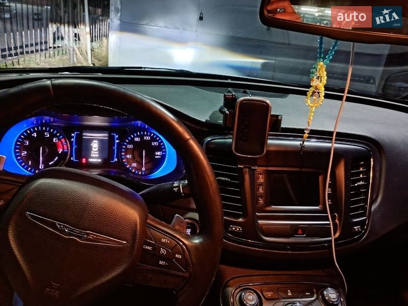 Седан Chrysler 200 2015 в Ивано-Франковске фото 13 Седан Chrysler 200 2015 в Ивано-Франковске