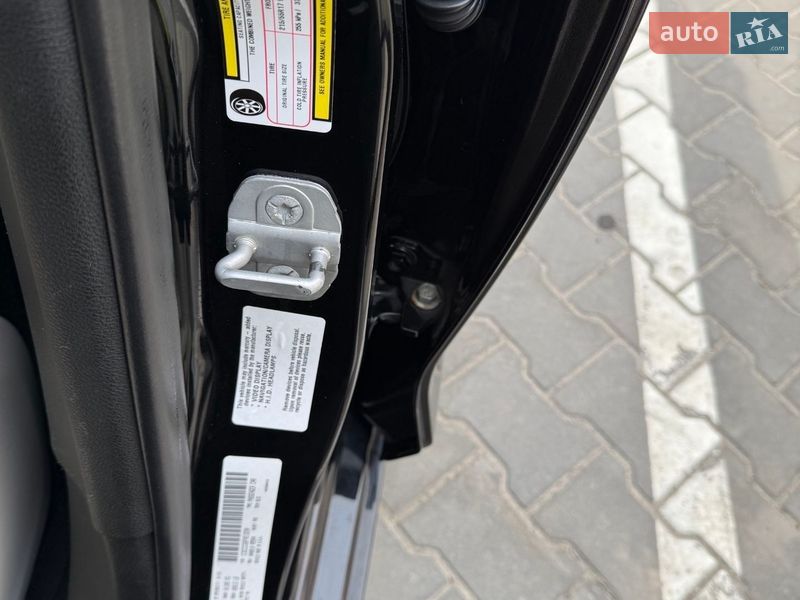 Седан Chrysler 200 2014 в Киеве фото 13 Седан Chrysler 200 2014 в Киеве