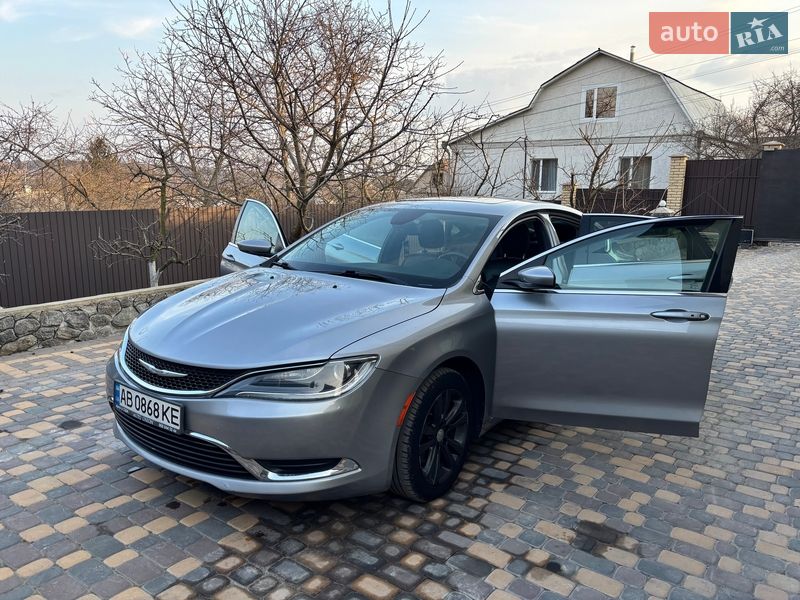 Седан Chrysler 200 2016 в Киеве фото 2 Седан Chrysler 200 2016 в Киеве