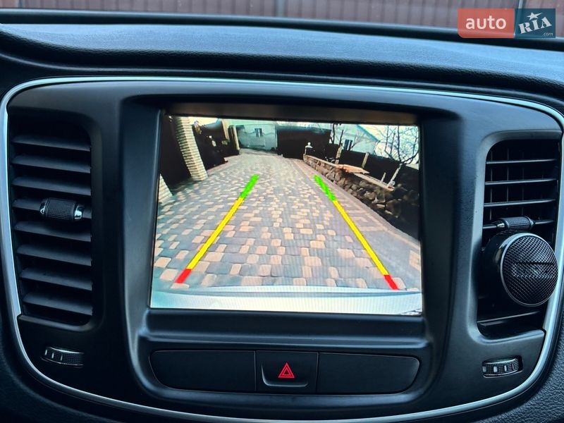 Седан Chrysler 200 2016 в Киеве фото 34 Седан Chrysler 200 2016 в Киеве