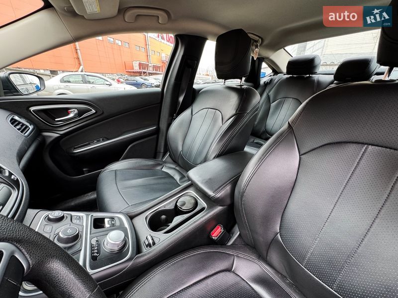 Седан Chrysler 200 2014 в Киеве фото 8 Седан Chrysler 200 2014 в Киеве