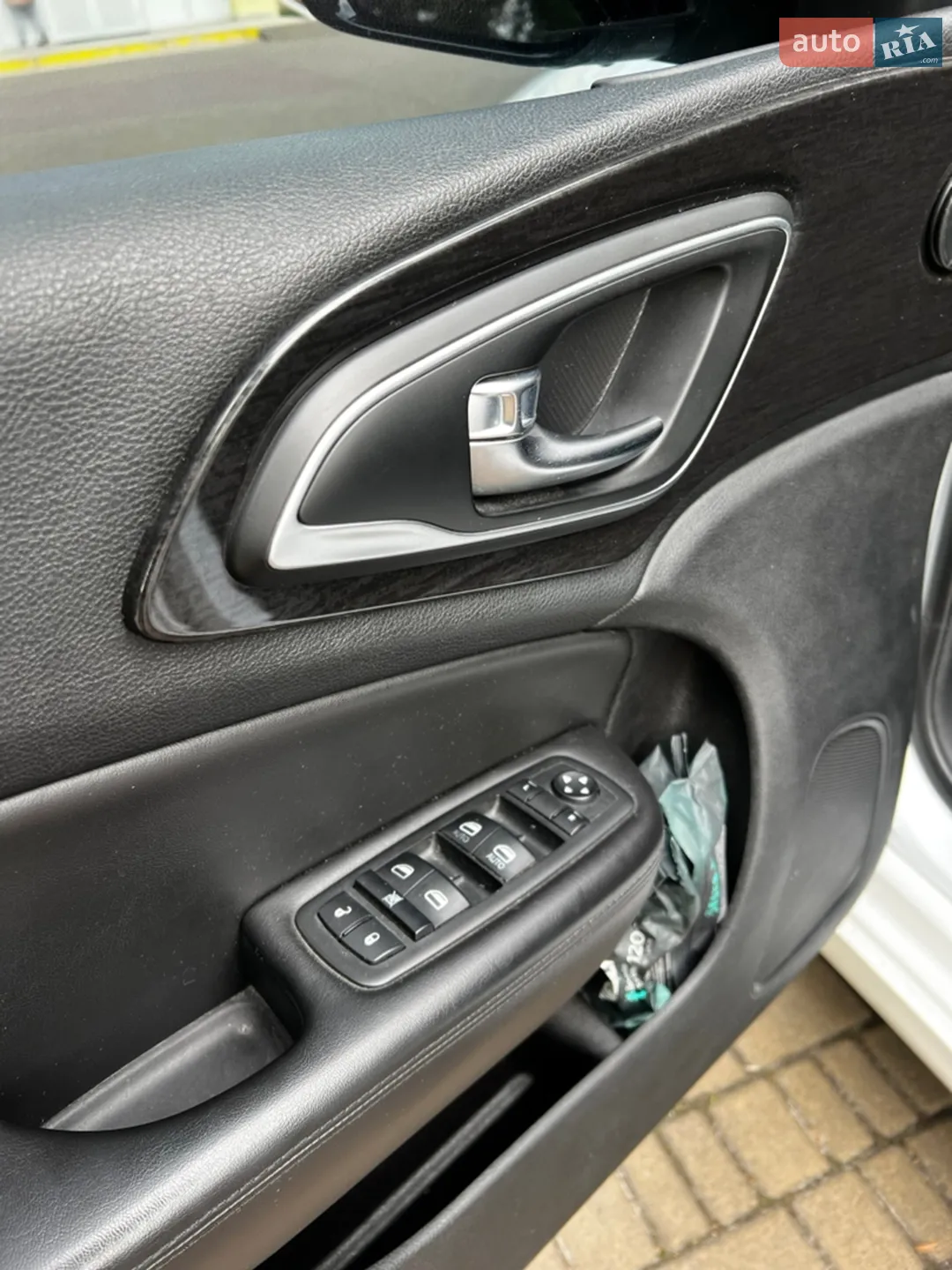 2014 Chrysler 200 - мініатюра 30