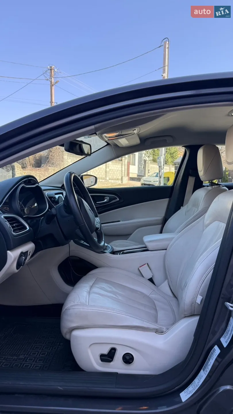 2014 Chrysler 200 - мініатюра 9