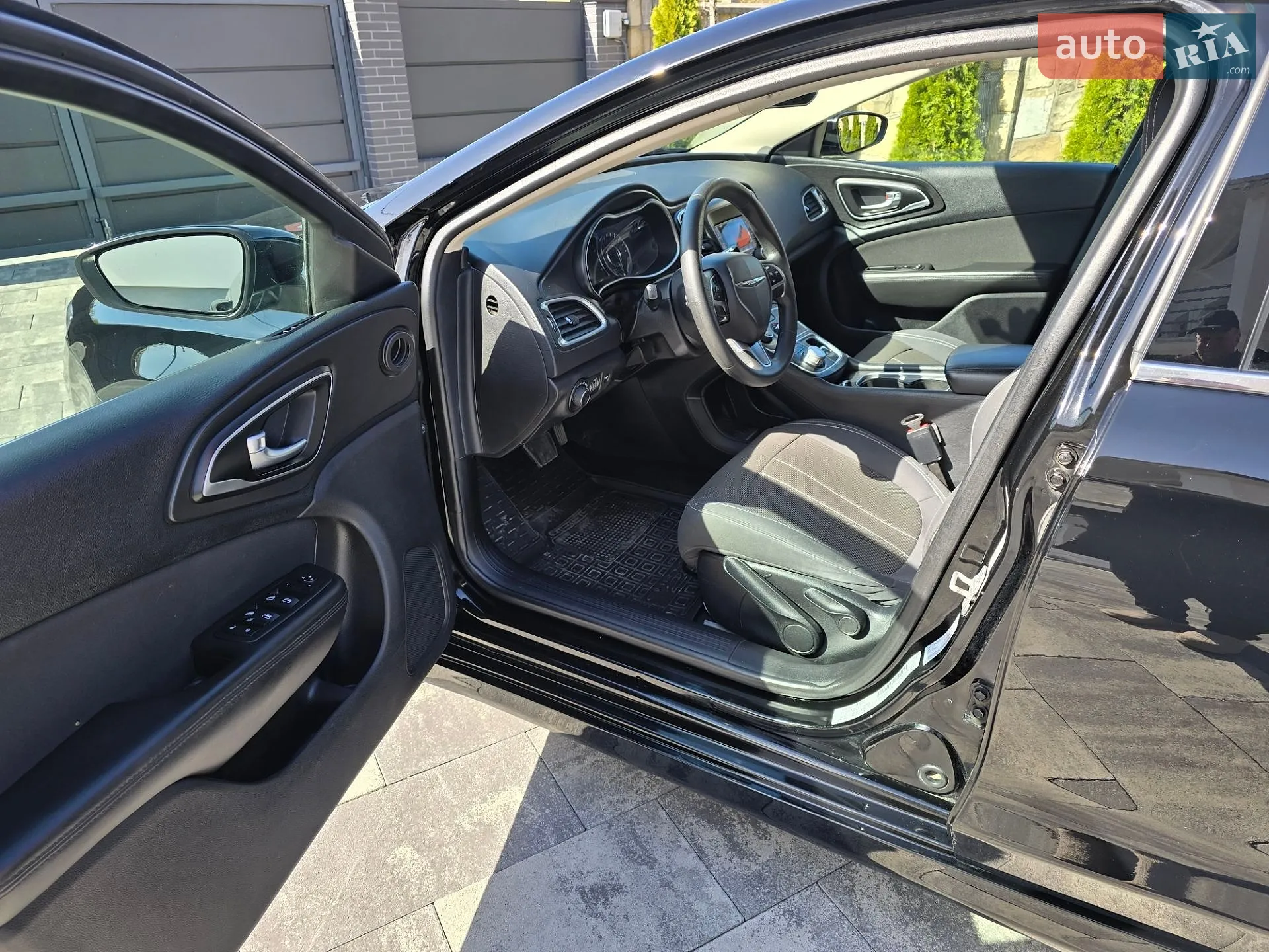 2015 Chrysler 200 - мініатюра 13
