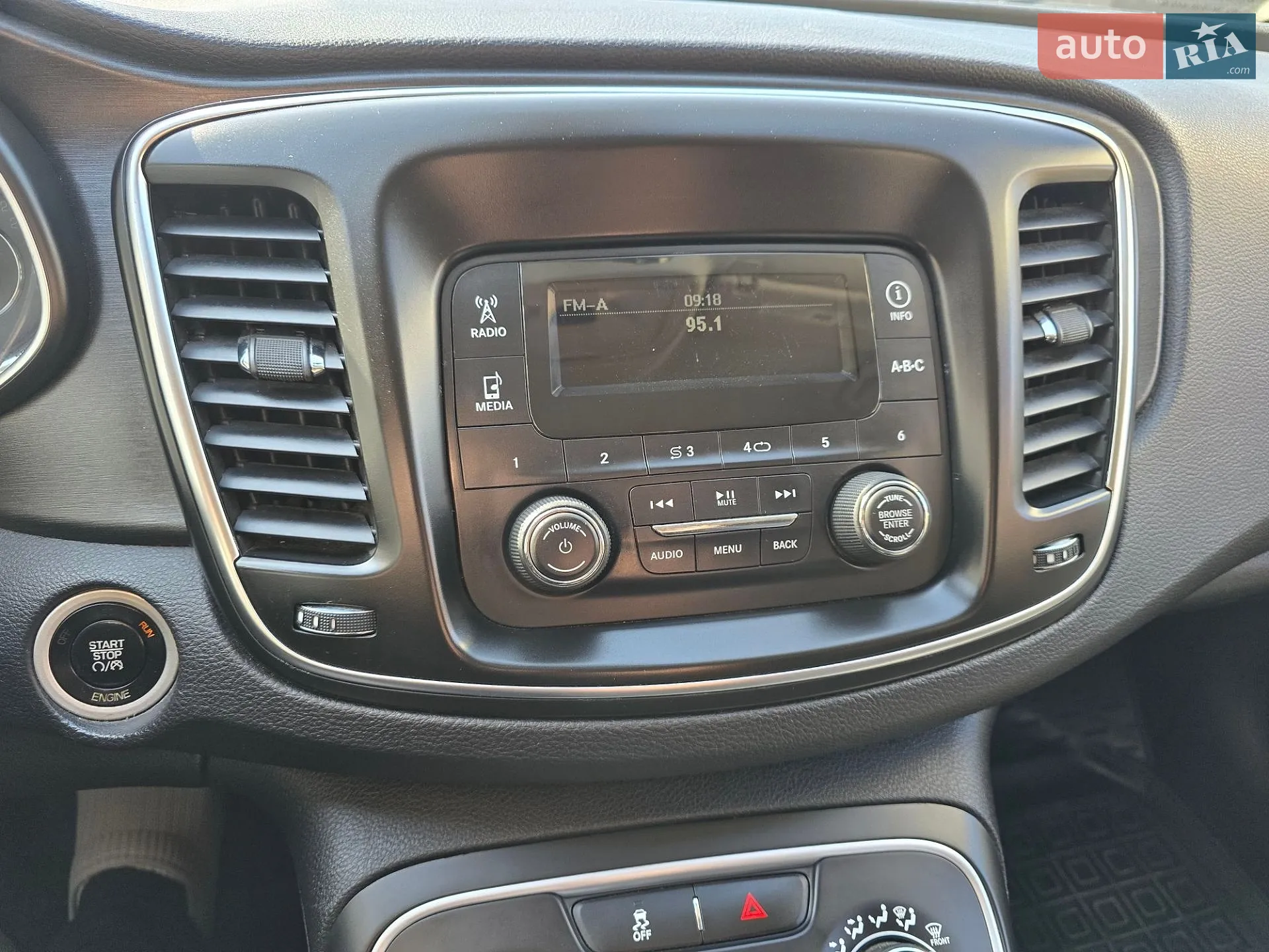 2015 Chrysler 200 - мініатюра 19