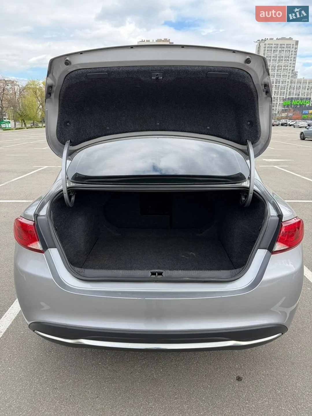 2016 Chrysler 200 - мініатюра 11
