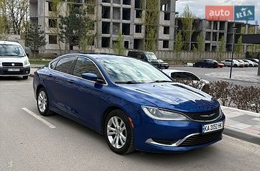 Седан Chrysler 200 2015 в Києві