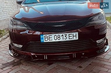 Седан Chrysler 200 2015 в Броварах