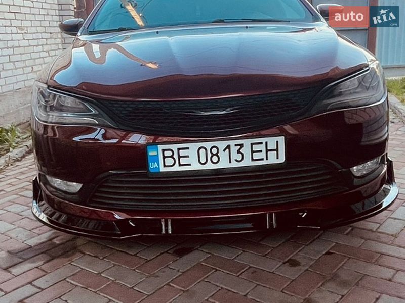 Седан Chrysler 200 2015 в Броварах