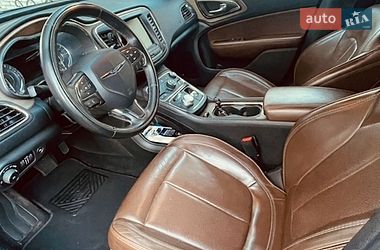 Седан Chrysler 200 2015 в Броварах