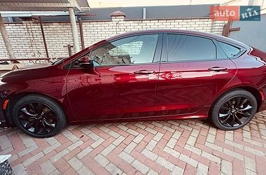 Седан Chrysler 200 2015 в Броварах
