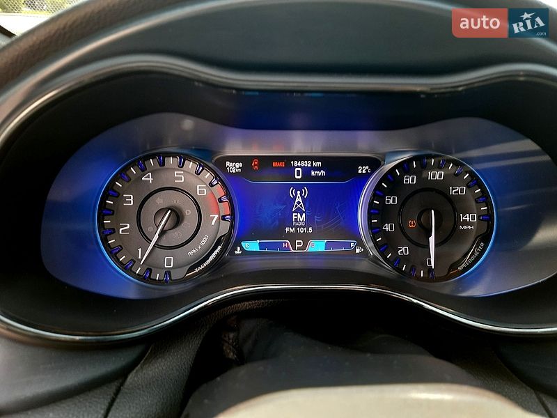 Седан Chrysler 200 2014 в Днепре