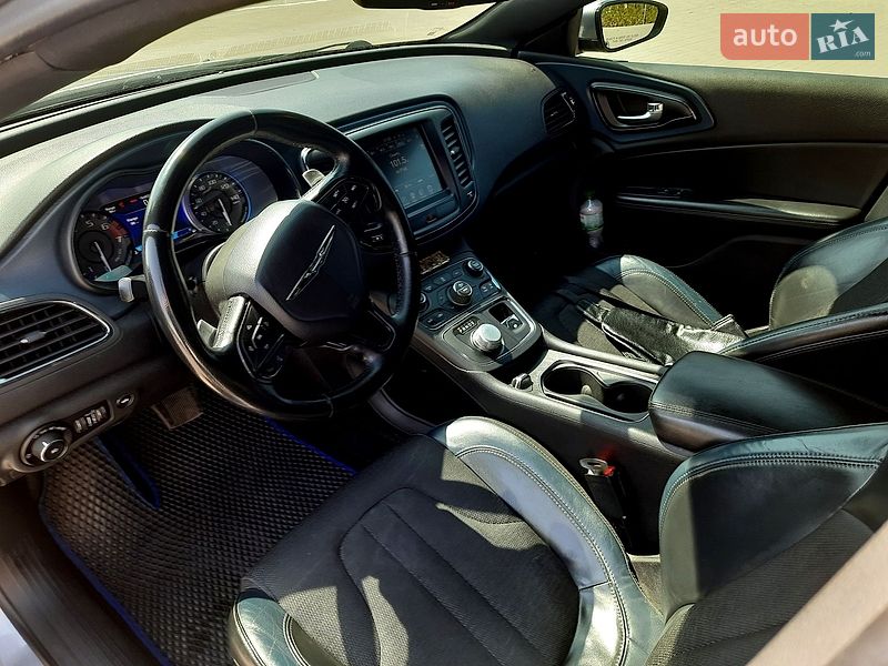 Седан Chrysler 200 2014 в Днепре