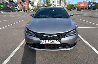 Седан Chrysler 200 2017 в Киеве
