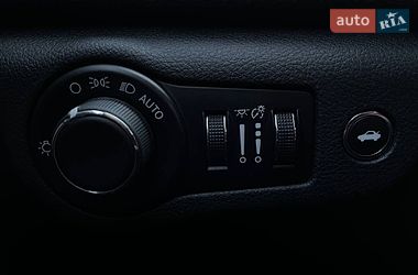 Седан Chrysler 200 2015 в Киеве
