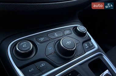 Седан Chrysler 200 2015 в Киеве