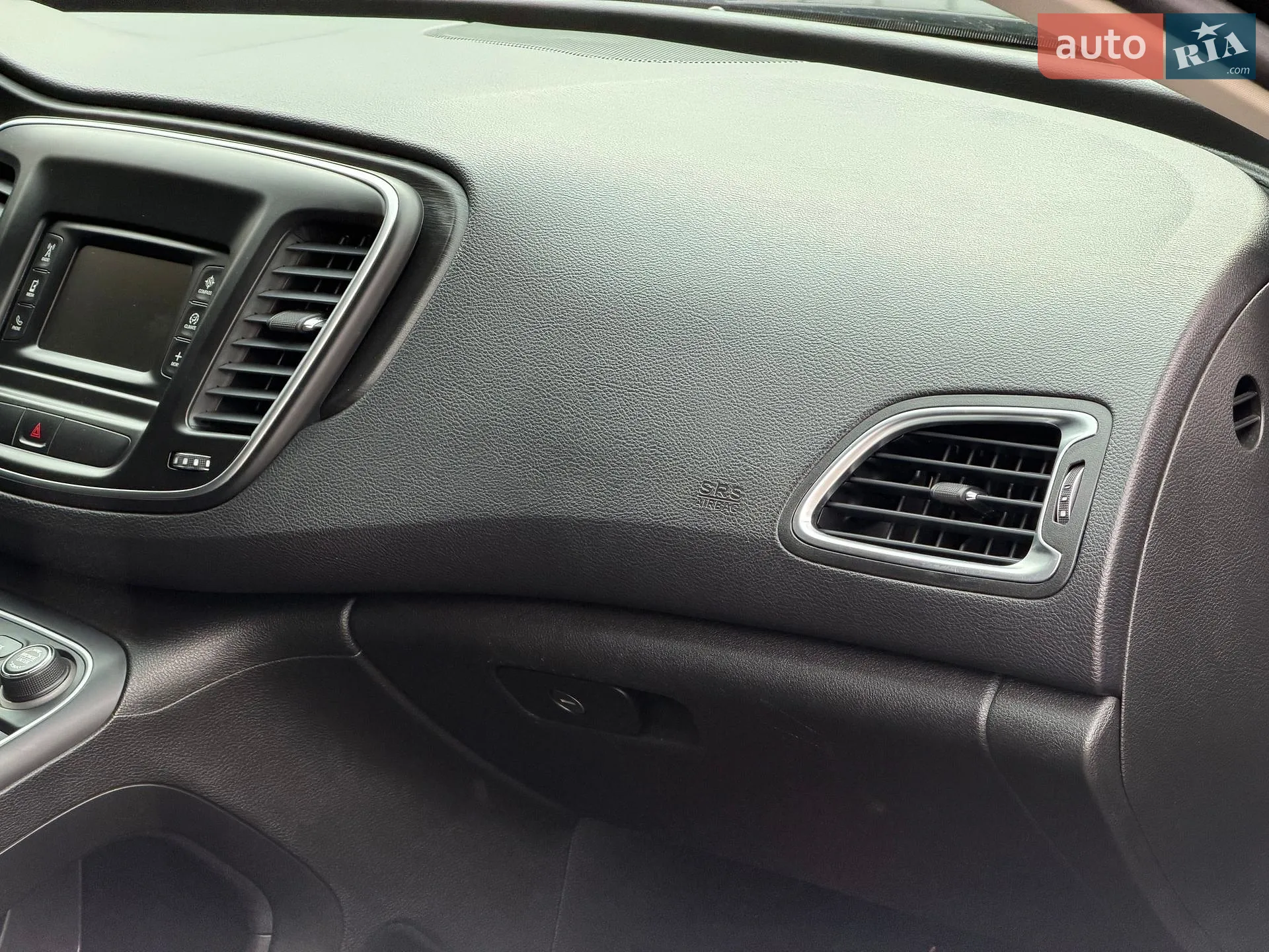 2014 Chrysler 200 - мініатюра 31