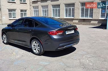 Седан Chrysler 200 2015 в Днепре