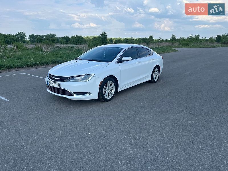 Седан Chrysler 200 2016 в Шепетівці