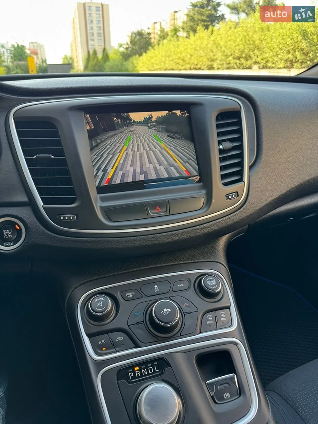 2016 Chrysler 200 - мініатюра 8