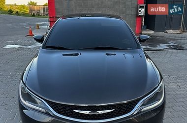 Седан Chrysler 200 2015 в Тлумачі