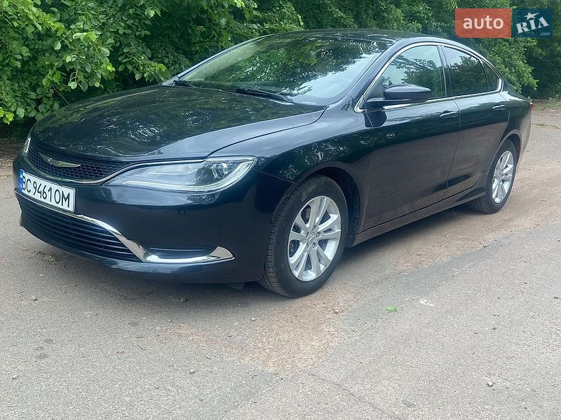 Седан Chrysler 200 2016 в Коростене