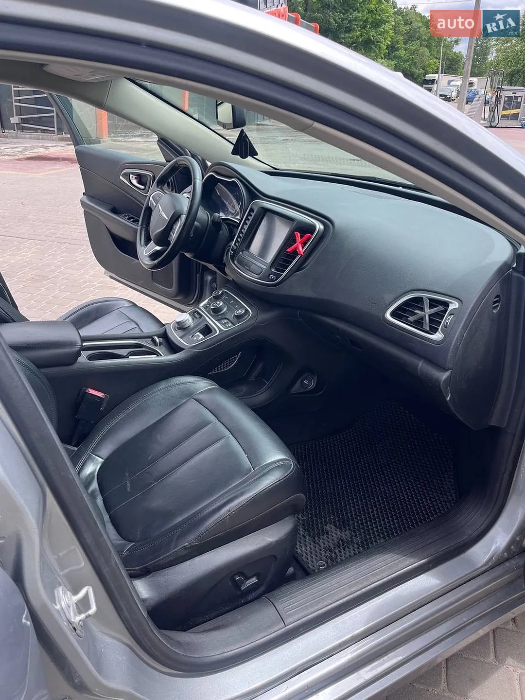 2016 Chrysler 200 - мініатюра 8