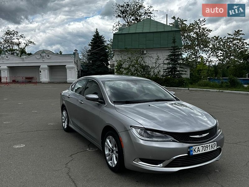 Седан Chrysler 200 2014 в Киеве