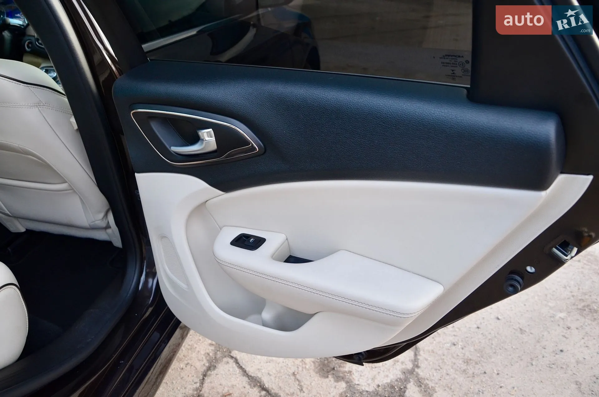 2014 Chrysler 200 - мініатюра 18