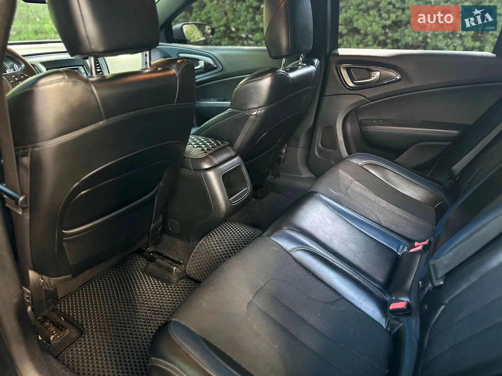 2015 Chrysler 200 - мініатюра 17